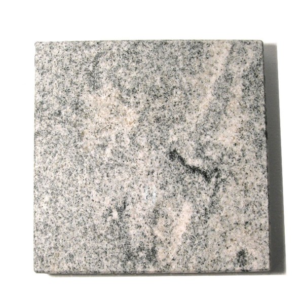 Grabplatte aus weiß - grauem Granit